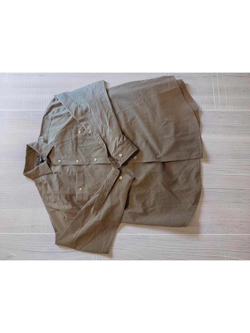 Tommy Bahama Island Soft Men's Button-Up Shirt Medium